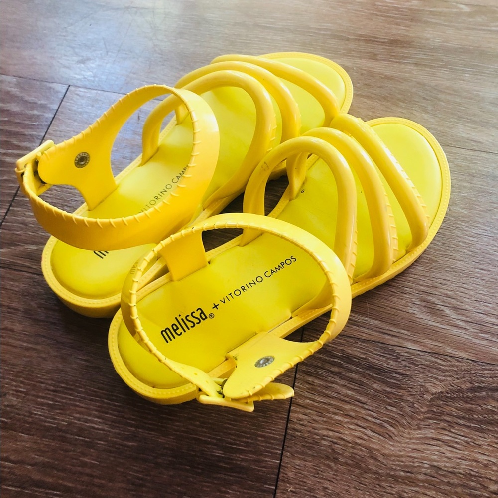 Yellow gel sandals
